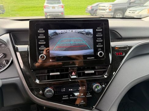 Used 2024 Toyota Camry LE FWD image 10