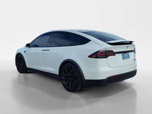 Used 2022 Tesla Model X Plaid image 4