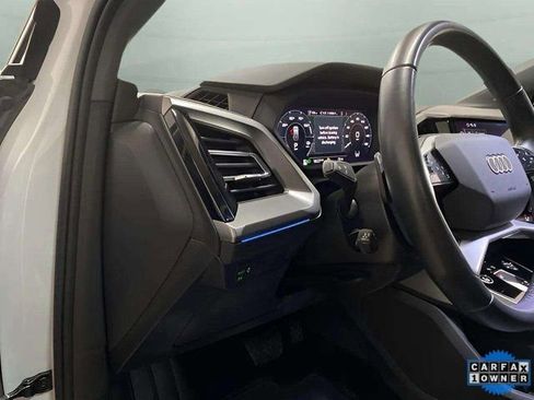 Used 2024 Audi Q4 e-tron Premium Plus image 31