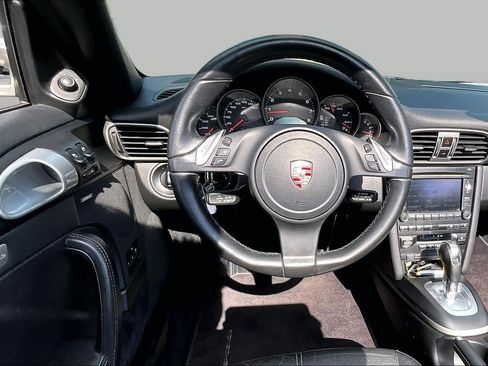 Used 2011 Porsche 911 Carrera RWD image 5