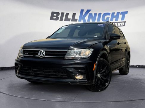 Used 2020 Volkswagen Tiguan SE R-Line image 1