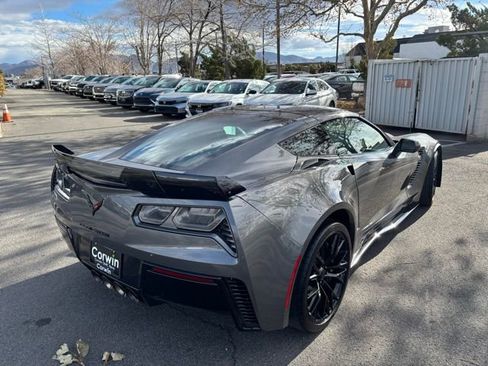 Used 2016 Chevrolet Corvette Z06 w/ 3LZ Preferred Equipment Group image 8