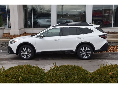 Certified 2022 Subaru Outback Touring image 6