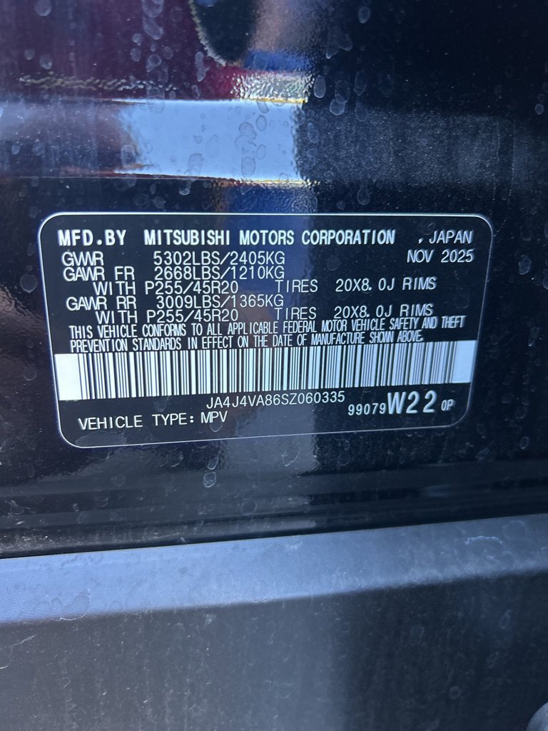 Used 2025 Mitsubishi Outlander SE AWD/4WD image 3