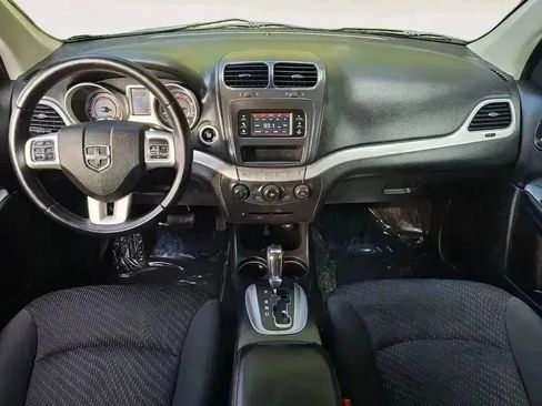 Used 2018 Dodge Journey SXT w/ Connectivity Group image 10