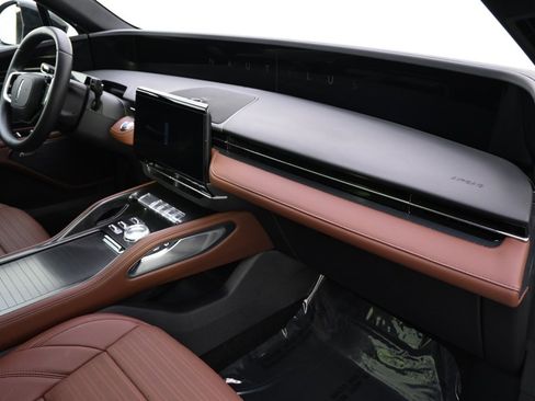 New 2026 Lincoln Nautilus Reserve image 15