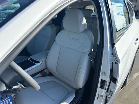 New 2026 Hyundai Tucson Blue SE image 24