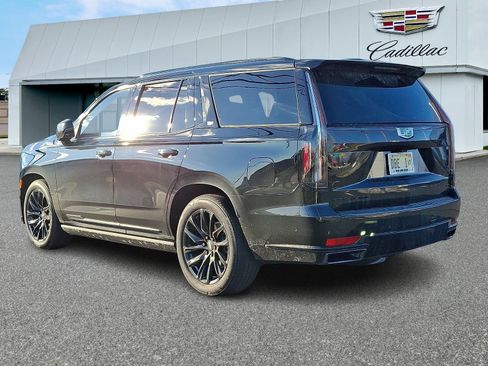 Used 2024 Cadillac Escalade Sport Platinum w/ LPO, ONYX Package image 6