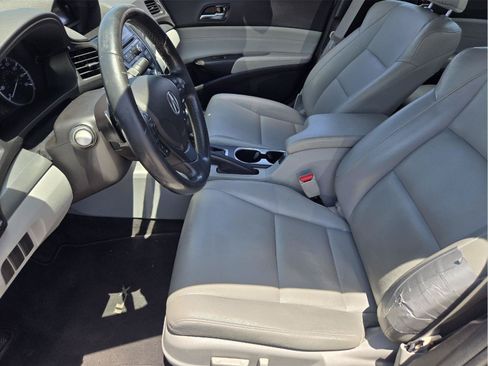 Used 2016 Acura ILX FWD image 11