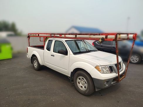Used 2020 Nissan Frontier S AWD/4WD image 4