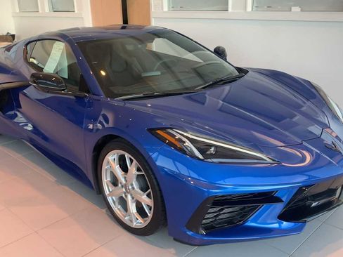 Used 2021 Chevrolet Corvette Stingray Preferred Cpe w/ 2LT image 3