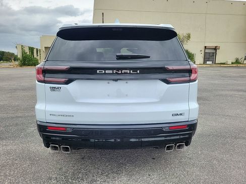 New 2026 GMC Acadia Denali Ultimate FWD image 6