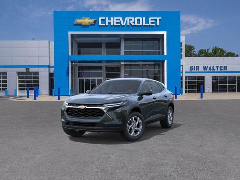 New 2026 Chevrolet Trax LS w/ LS Convenience Package image 8