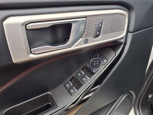 Used 2024 Ford Explorer ST-Line w/ Class IV Trailer Tow Package image 20