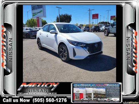 Used 2025 Nissan Sentra SV image 4