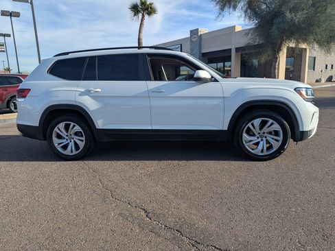 Used 2021 Volkswagen Atlas SE image 2