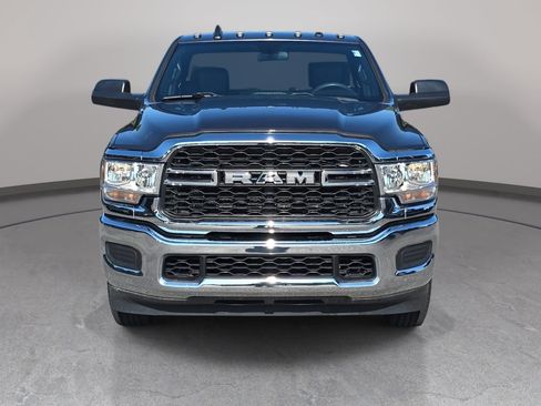 Used 2022 RAM 2500 Tradesman w/ Chrome Appearance Group RWD image 2
