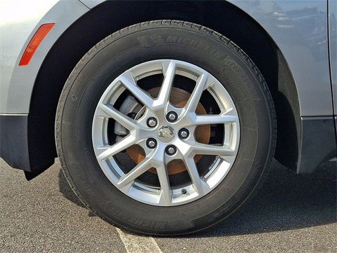 Certified 2024 Chevrolet Equinox LT w/ LPO, Floor Liner Package image 9