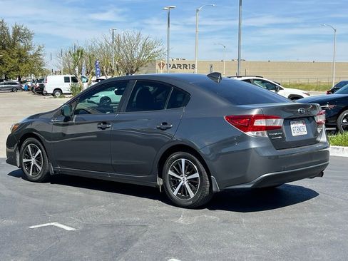 Used 2020 Subaru Impreza Premium image 2