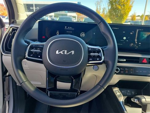 Certified 2024 Kia Sorento S w/ Panoramic Sunroof Package image 20