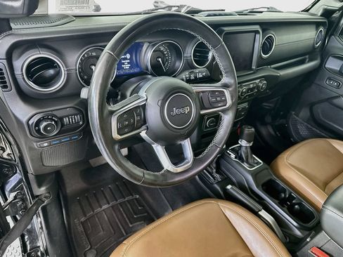 Used 2022 Jeep Wrangler Unlimited Sahara w/ Cold Weather Group AWD/4WD image 29
