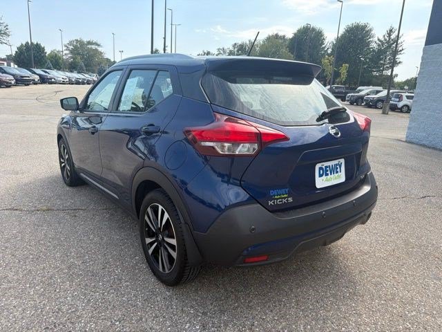 Used 2020 Nissan Kicks SR FWD image 3