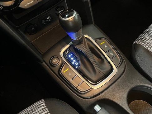 Used 2020 Hyundai Kona SEL image 21