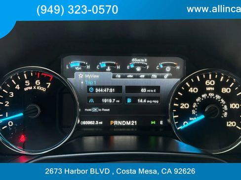 Used 2016 Ford F150 Platinum w/ Equipment Group 701A Luxury image 11