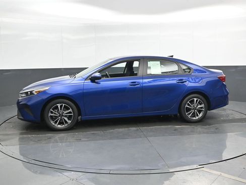 Used 2024 Kia Forte LXS image 8