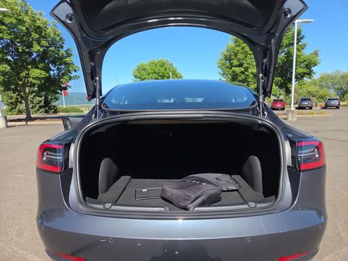 Used 2019 Tesla Model 3 Long Range AWD/4WD image 27