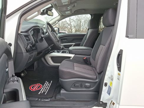 Certified 2024 Nissan Titan SV w/ Accessory Utility Package AWD/4WD image 15