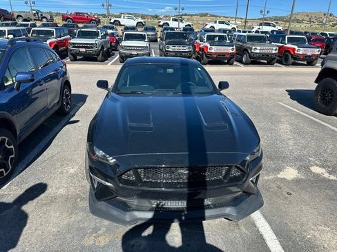 Used 2019 Ford Mustang GT Premium w/ Performance Package - Level 2 RWD image 2