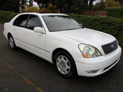 Used 2001 Lexus LS 430 image 2