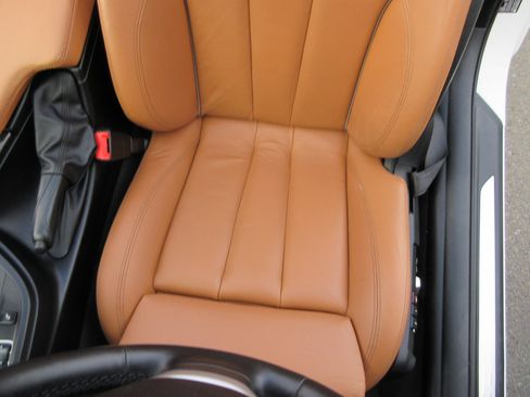 Used 2019 BMW 440i Convertible w/ Convenience Package image 8