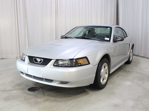 Used 2003 Ford Mustang Coupe RWD image 29