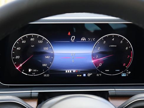 Certified 2025 Mercedes-Benz GLE 350 4MATIC image 32