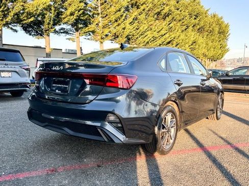 Certified 2022 Kia Forte LXS image 34