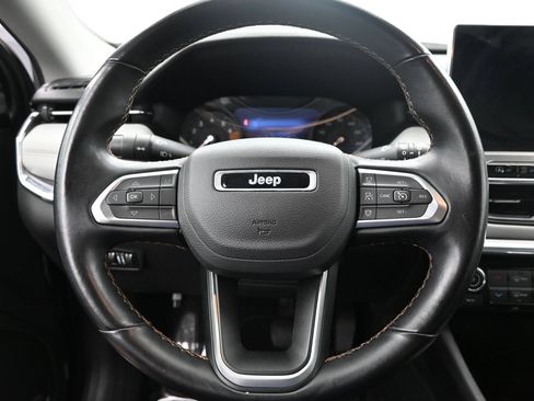 Used 2022 Jeep Compass Limited w/ Sun and Sound Group AWD/4WD image 13