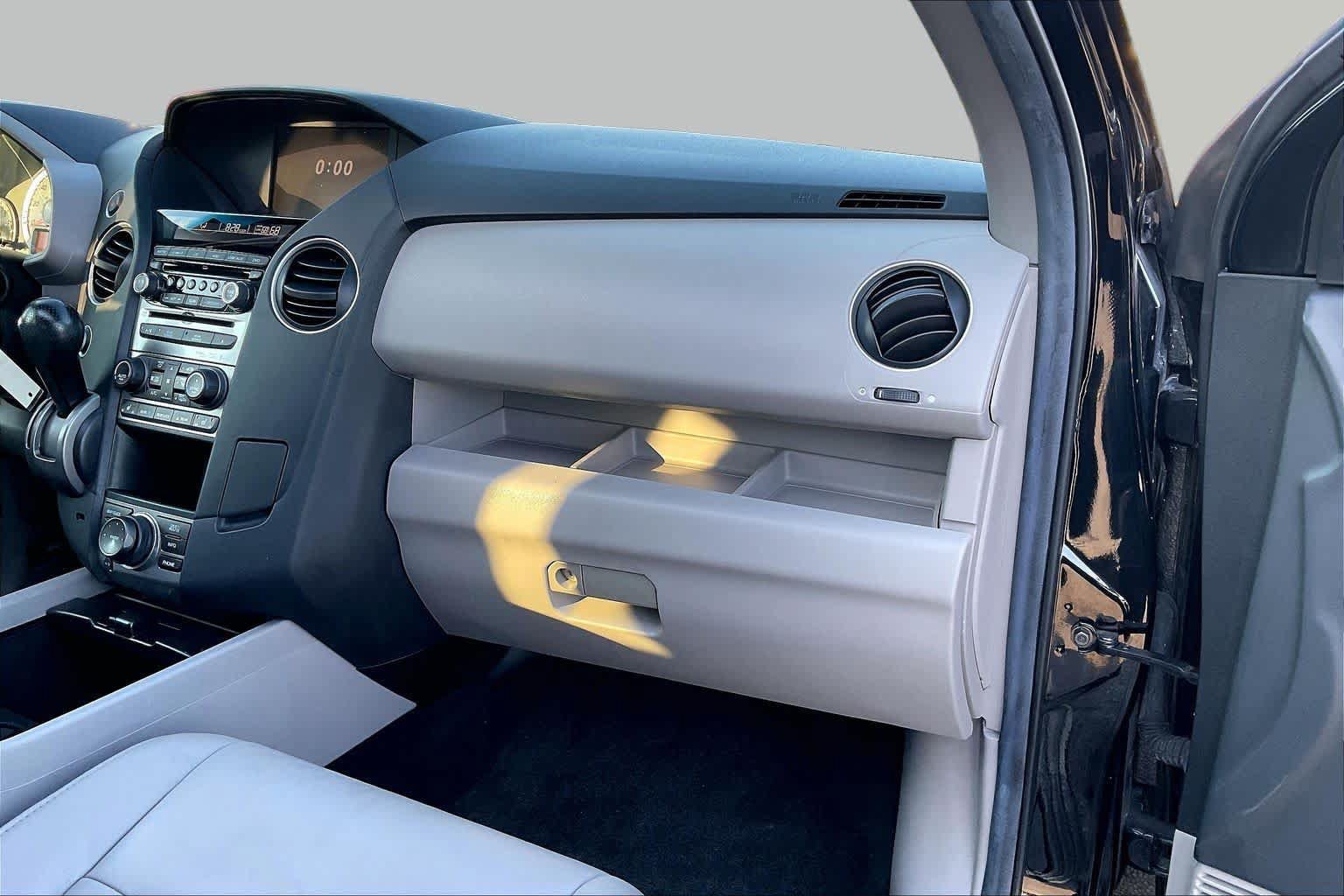 Used 2012 Honda Pilot Touring image 17