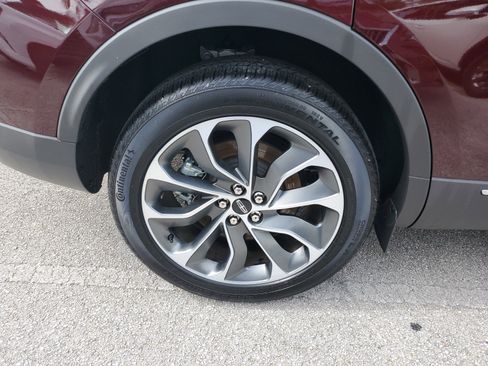 Used 2023 Lincoln Nautilus Reserve image 7