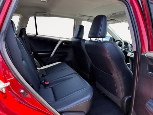 Used 2014 Toyota RAV4 Limited FWD image 18