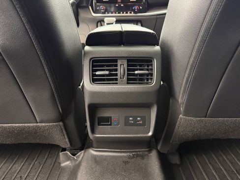 Used 2021 Nissan Rogue SL AWD/4WD image 29