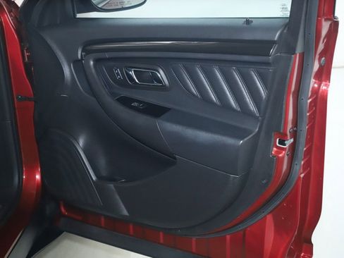 Used 2014 Ford Taurus SHO w/ Equipment Group 401A image 33