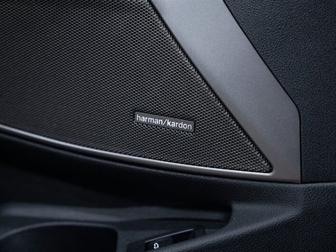 Used 2022 BMW M3 Competition w/ M Carbon Exterior Package RWD image 67