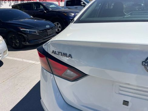 Used 2023 Nissan Altima 2.5 SR image 5