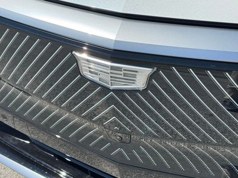 New 2025 Cadillac Lyriq Luxury image 7