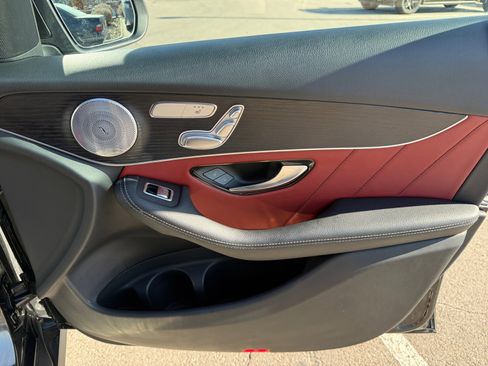 Used 2020 Mercedes-Benz GLC 300 4MATIC Coupe image 16