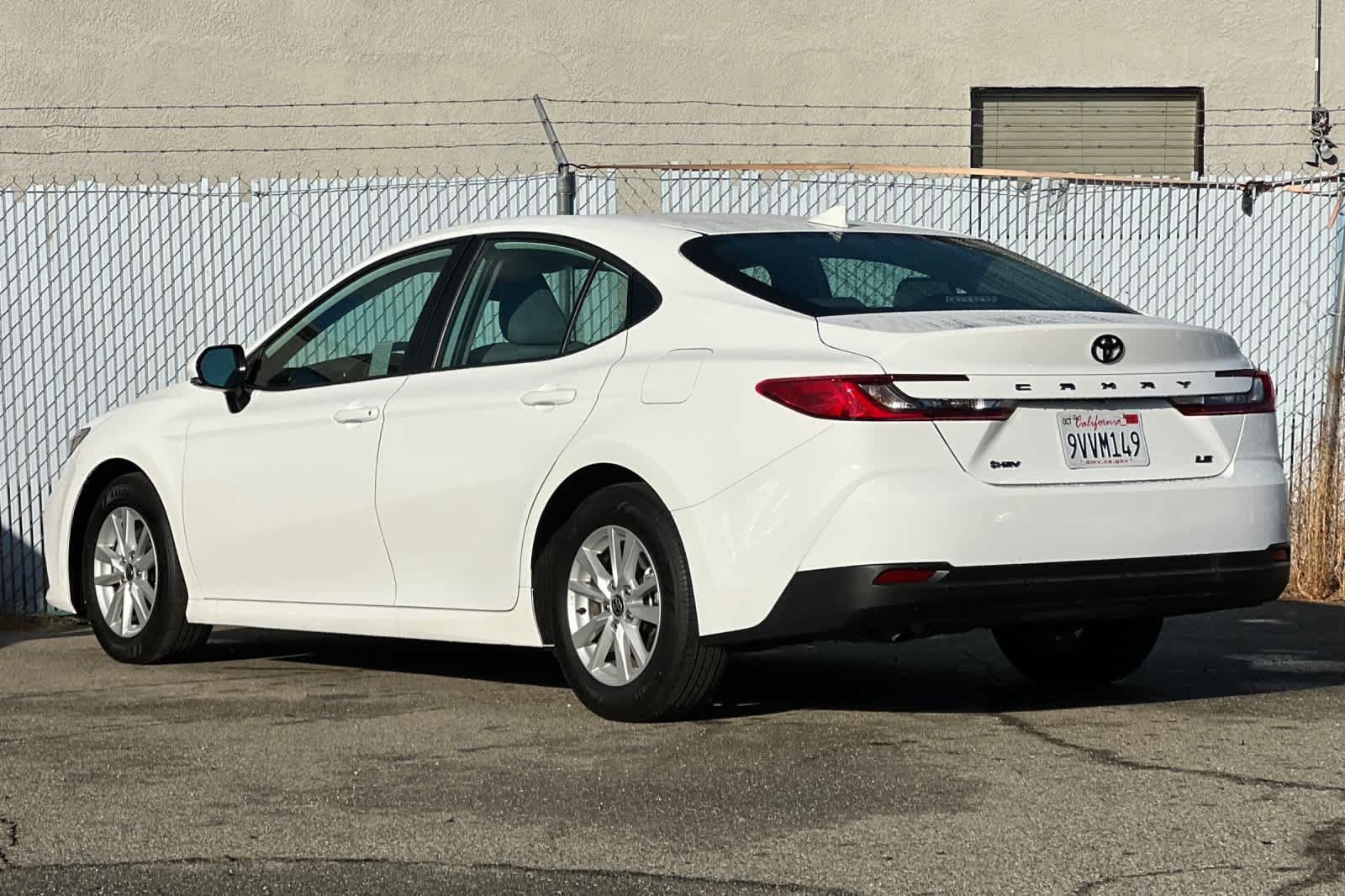 Used 2026 Toyota Camry LE FWD image 5