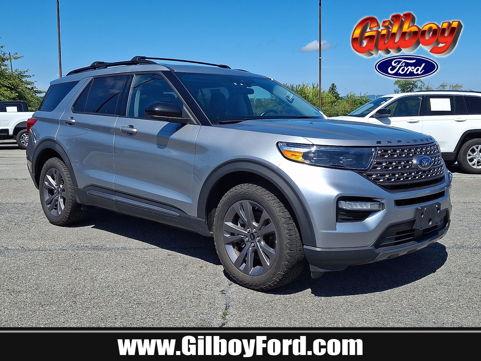 Used 2023 Ford Explorer XLT w/ Equipment Group 202A AWD/4WD image 1
