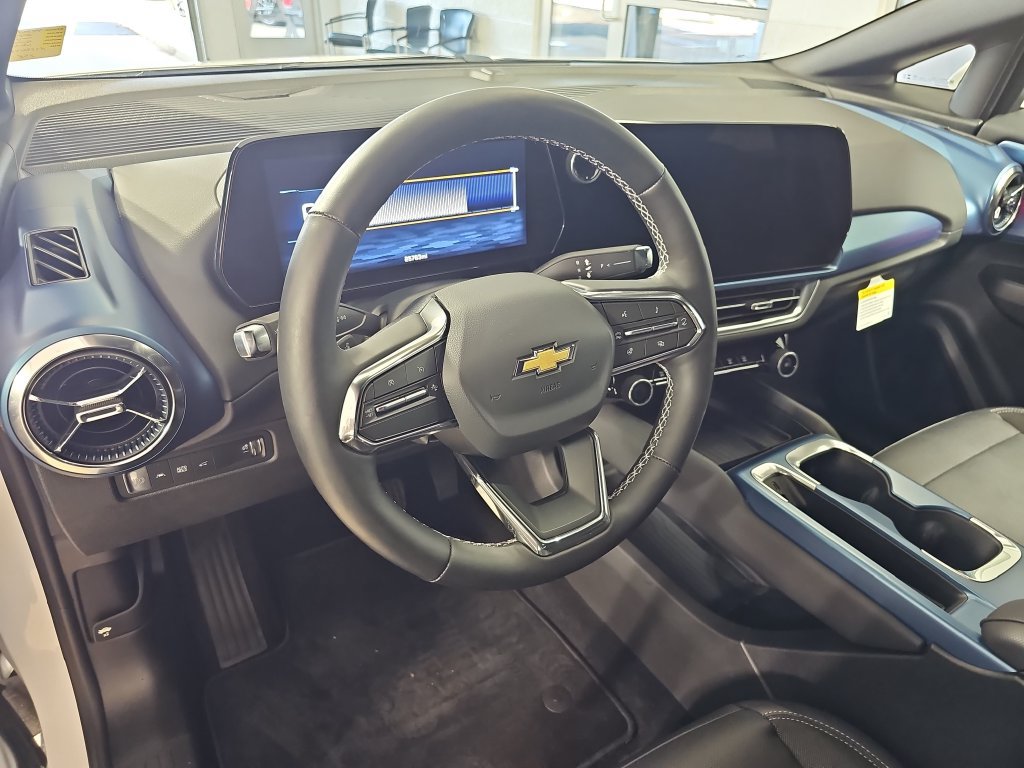 Certified 2024 Chevrolet Equinox EV LT AWD/4WD image 21